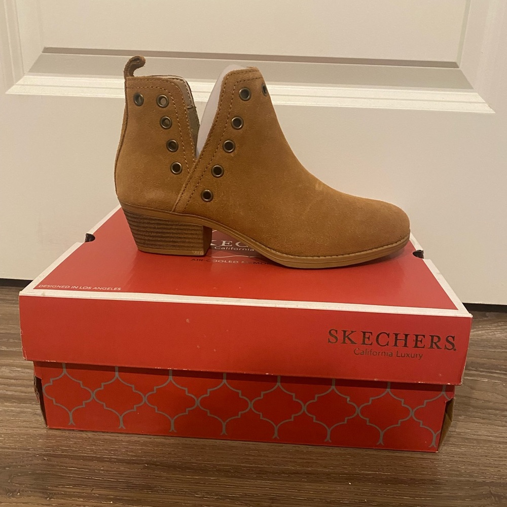 Skechers beige booties new in box